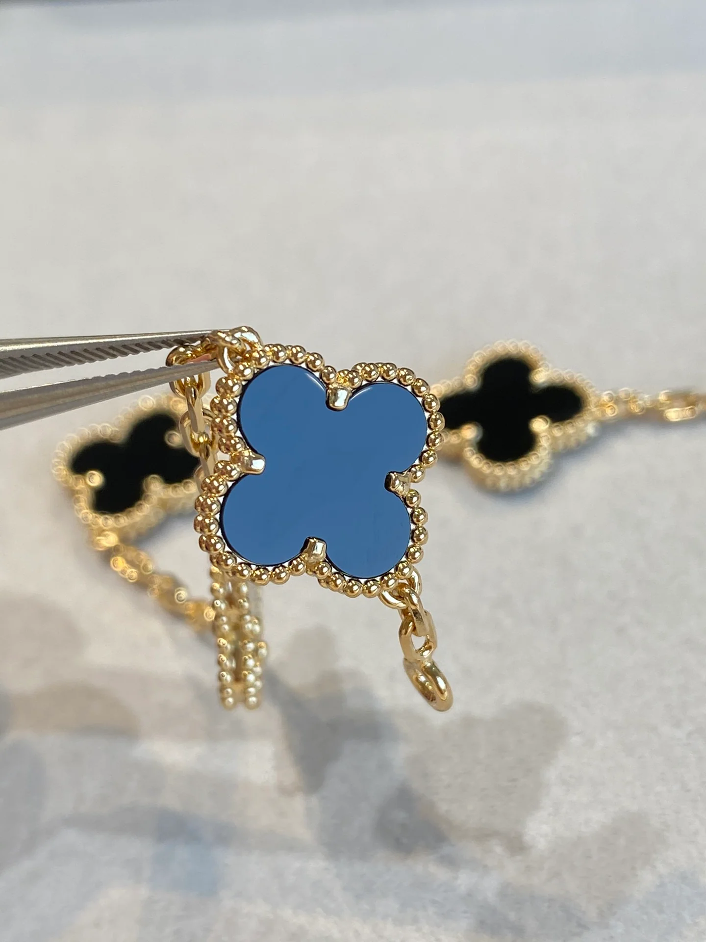 Браслет VCA - 31