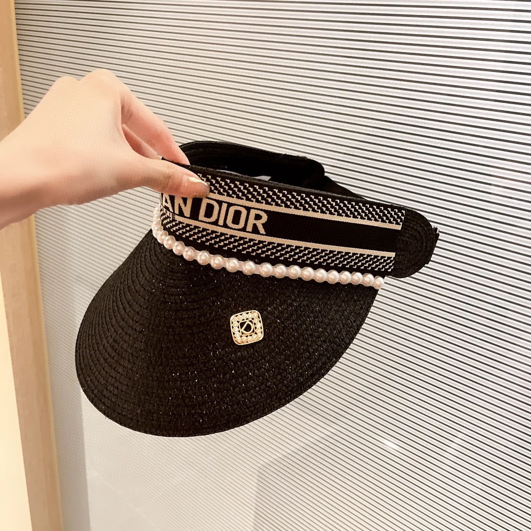 Dior - Жемчужная шляпа от солнца