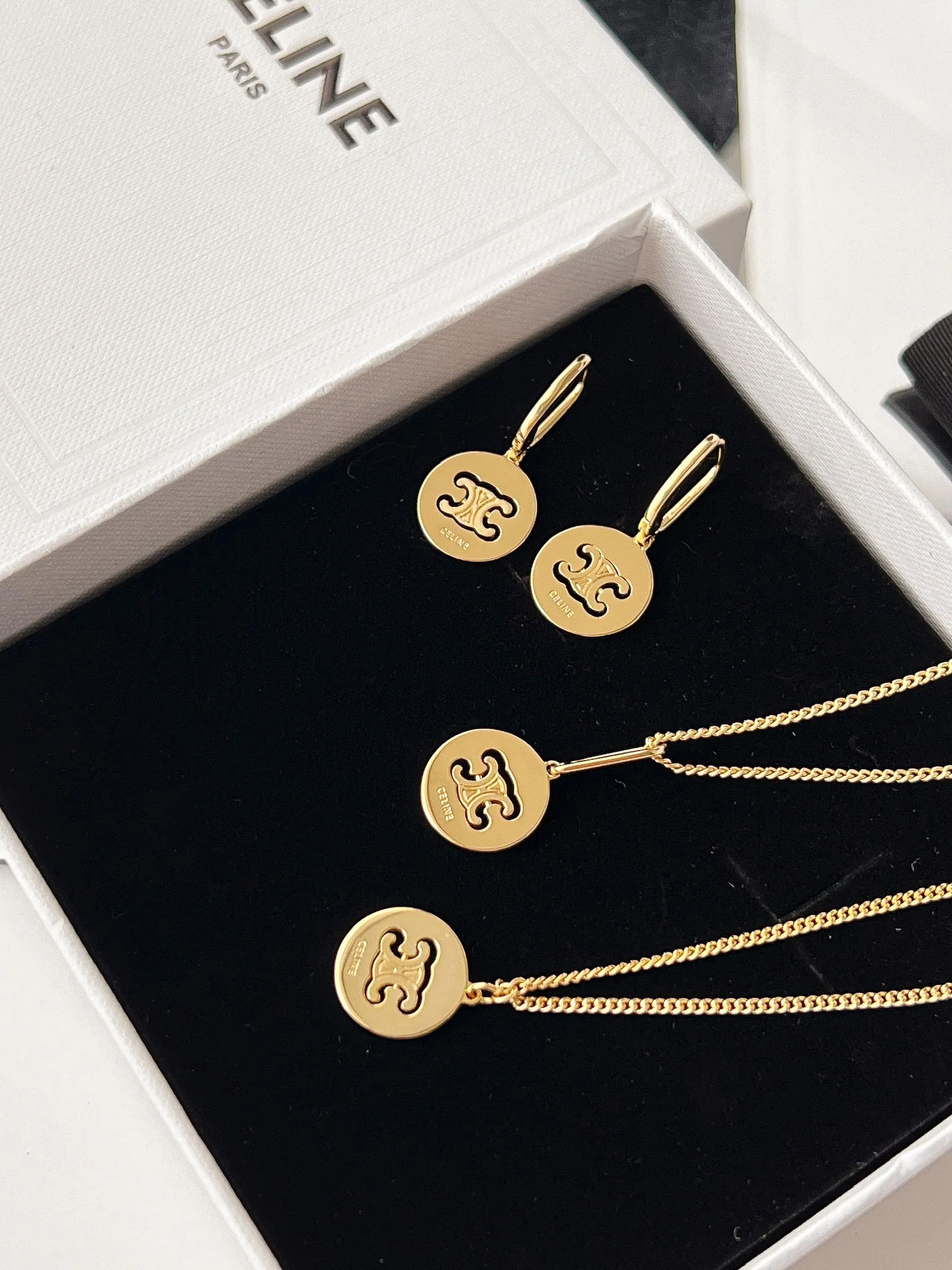 Celine - Колье 098