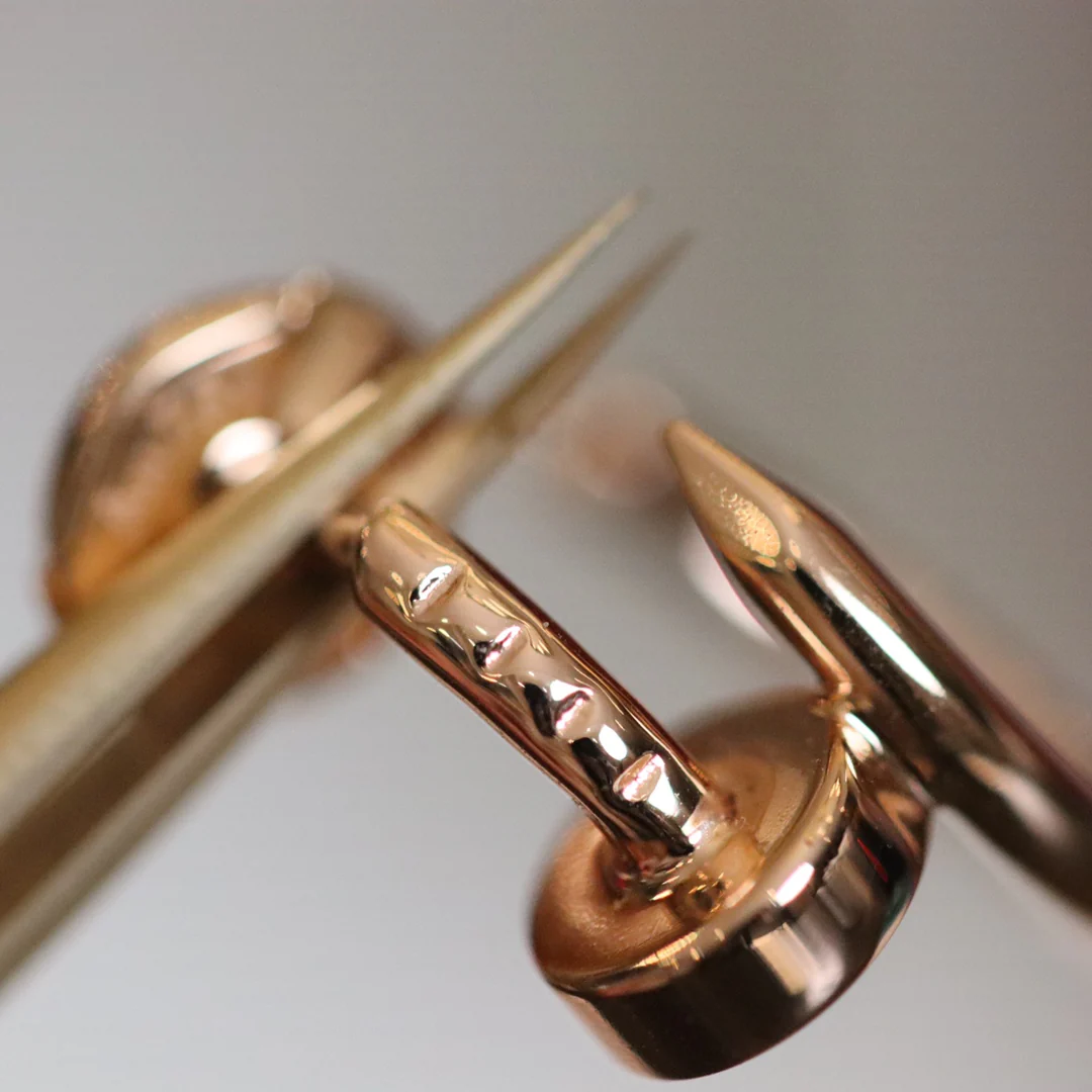 Серьги Cartier 029