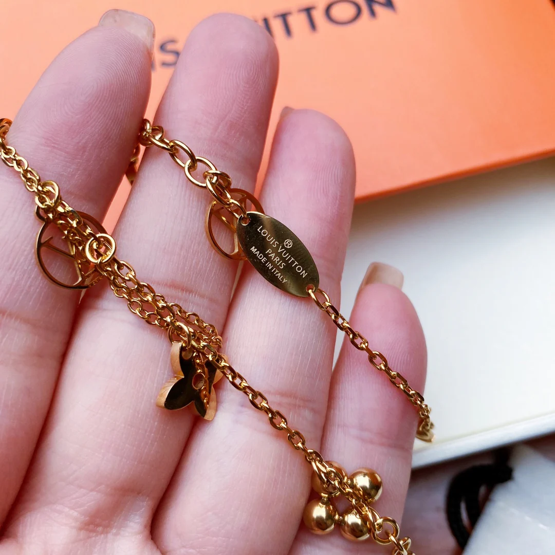 Браслет LV