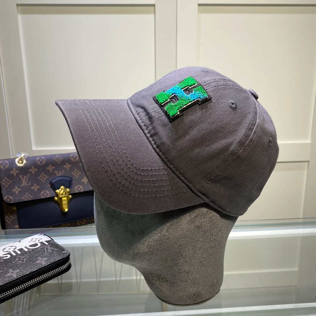 Бейсболка Hermes Limited Edition с принтом