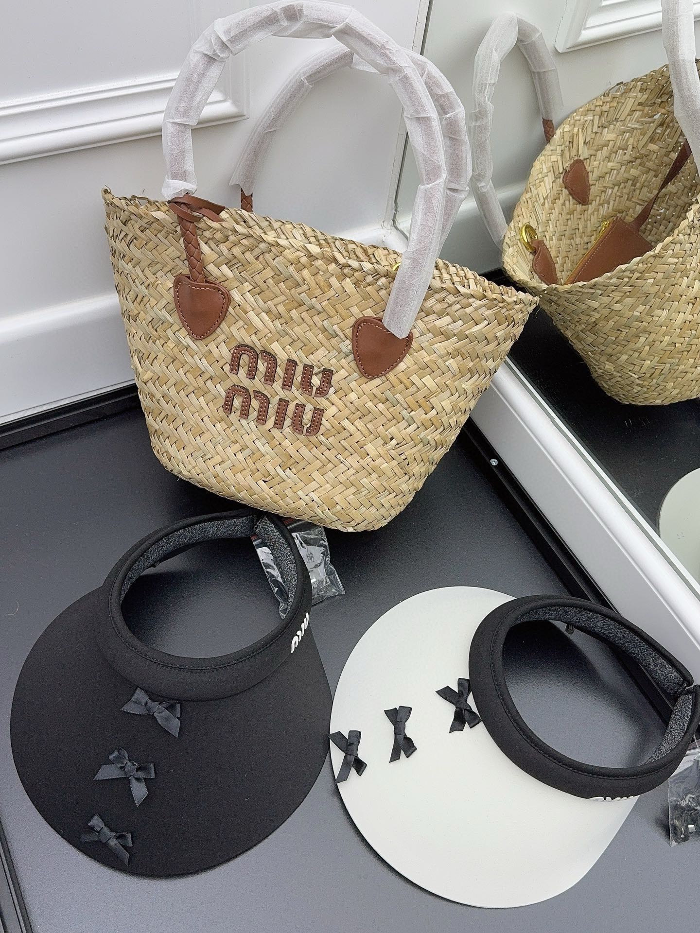 Miu Miu - Солнцезащитная шляпа Fairy Bow