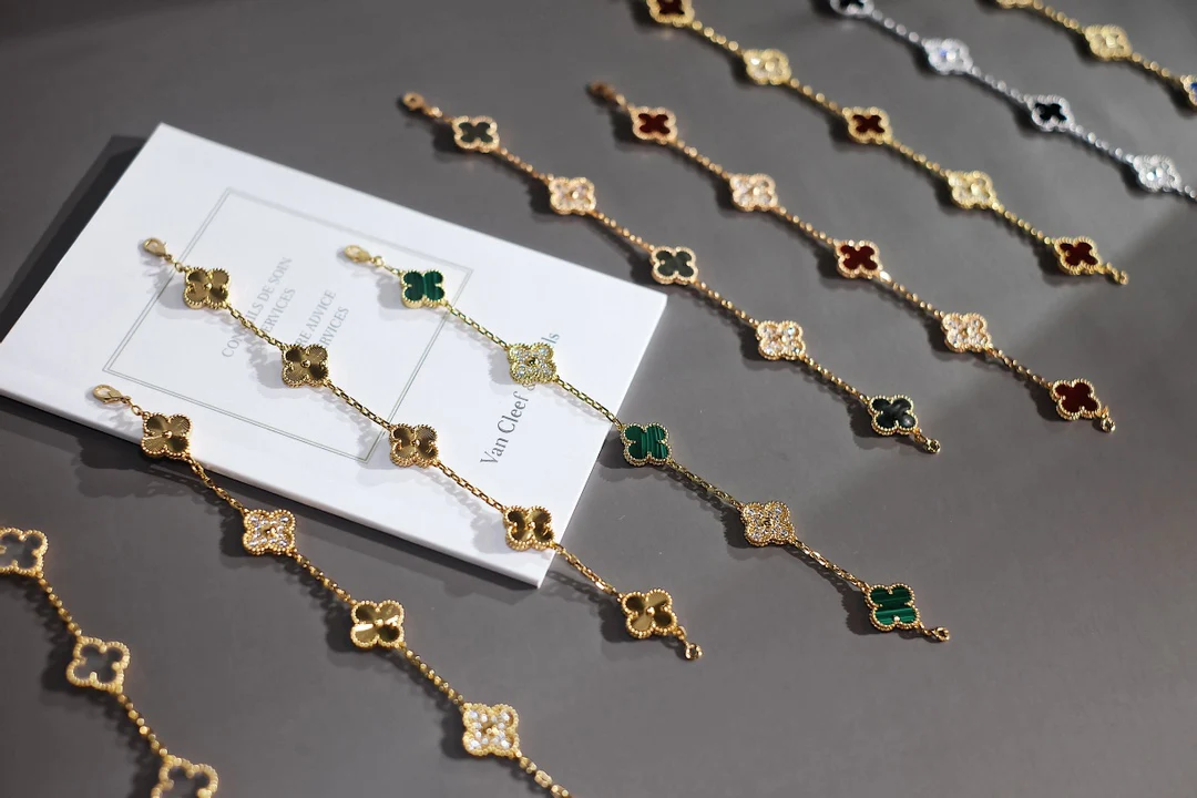 Браслет VCA - Изображение из коллекции - 1