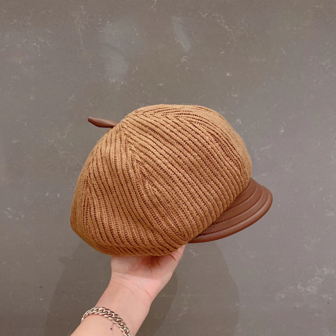 Prada - Вязаная бейсболка - Коричневая