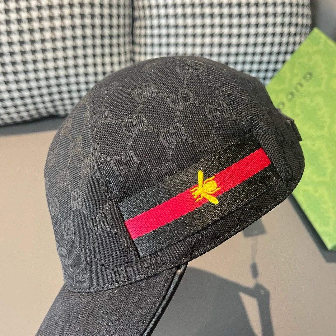 Gucci - Классическая бейсболка с плетением в виде пчел - Черная