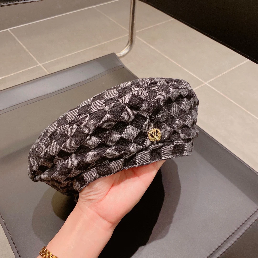 Берет LV Damier - черный