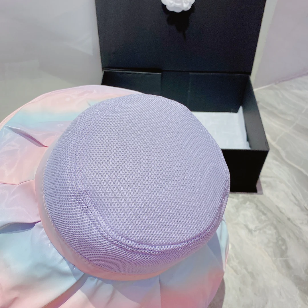 Кепка Prada Rainbow Shell Cap - подкладка с защитой от УФ-излучения