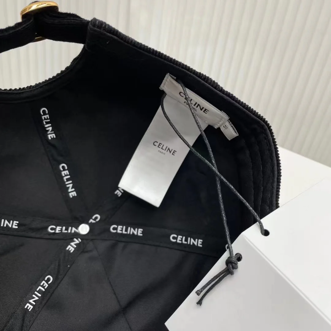 Бейсболка Celine из вельвета - черная