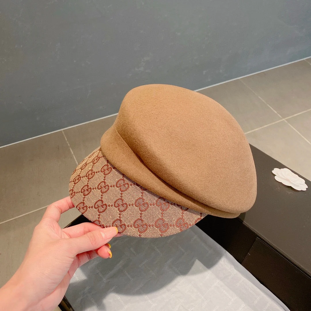 Miu Miu - Бейсболка - Коричневая