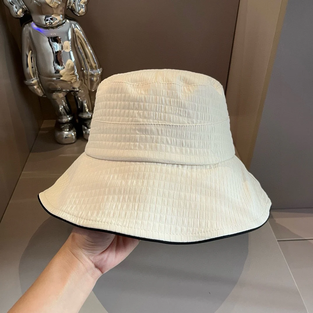 Chanel - Универсальная рыбацкая шляпа из парусины с бантом - Белая