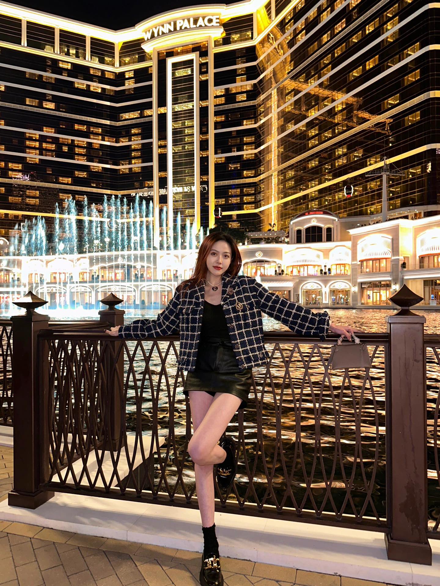 Брошь Chanel 144