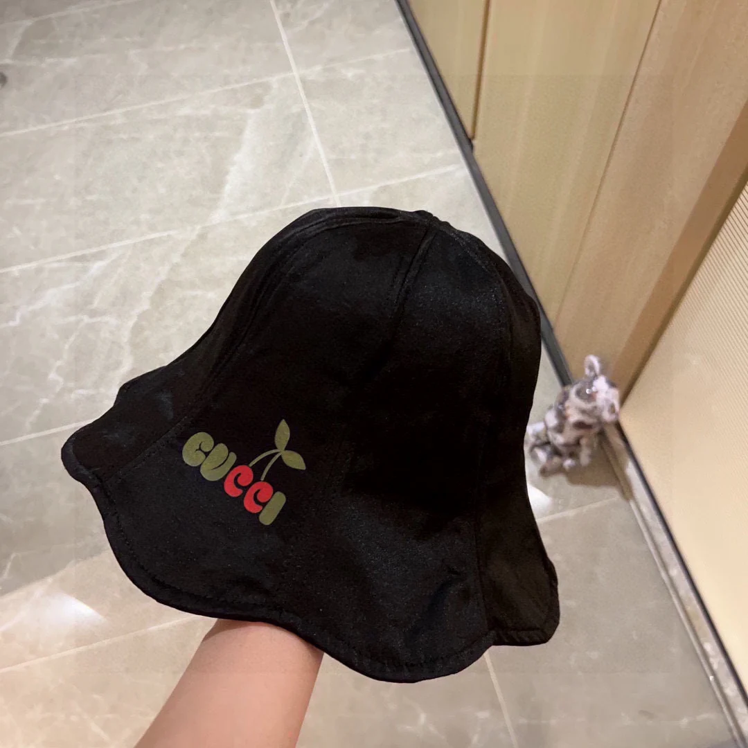 Новая водонепроницаемая рыбацкая шляпа Gucci 2023 с волнистым краем - черная.