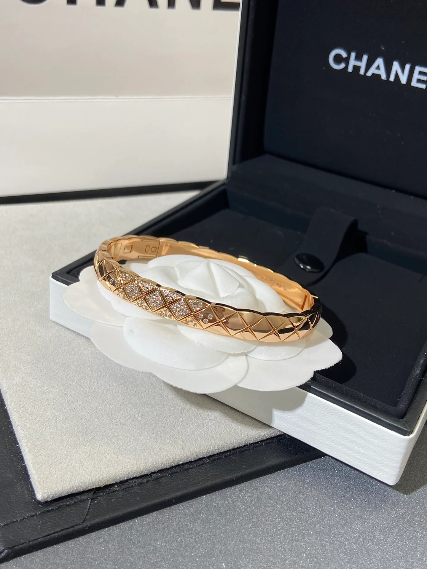 Браслет Chanel 105