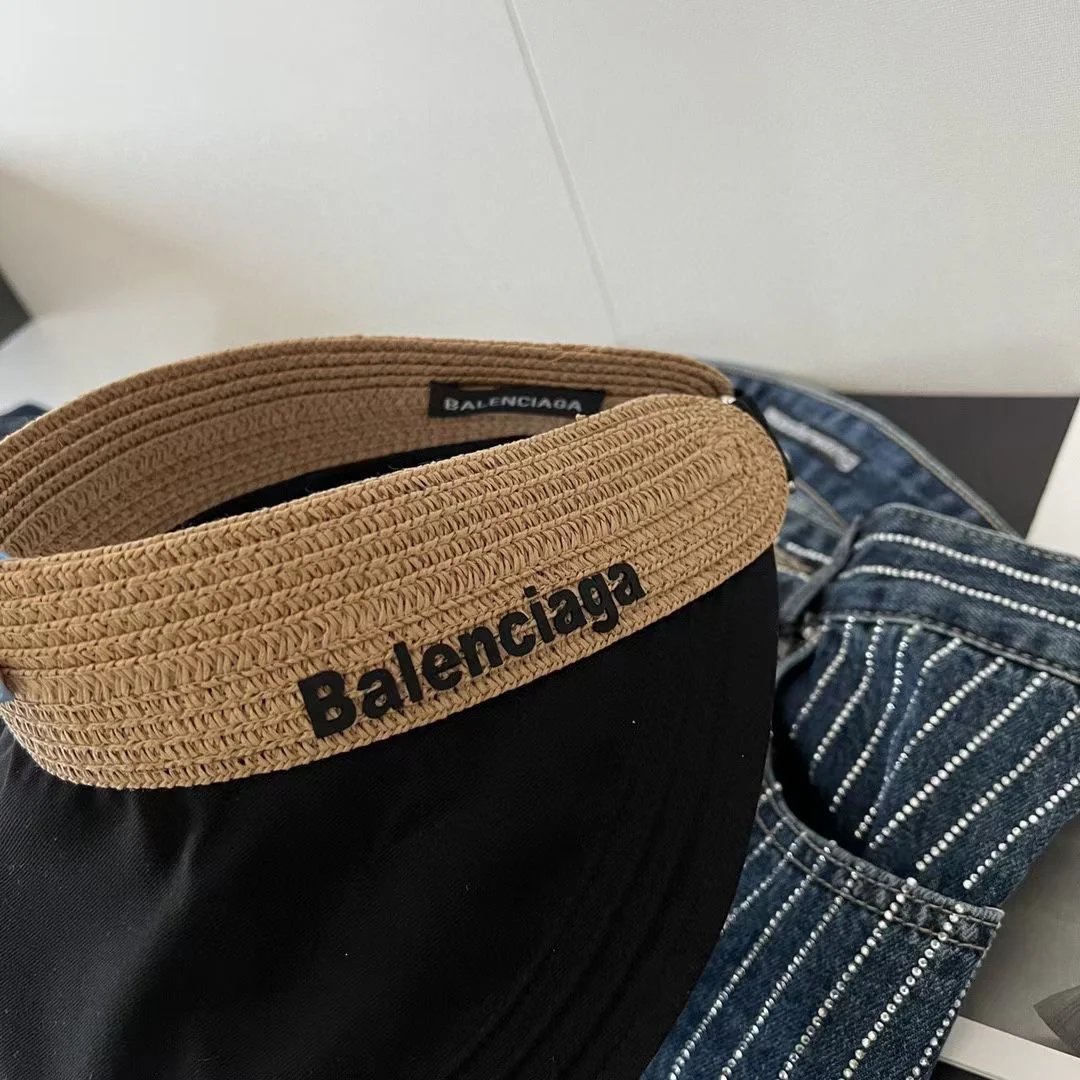 Balenciaga - Солнцезащитная шляпа