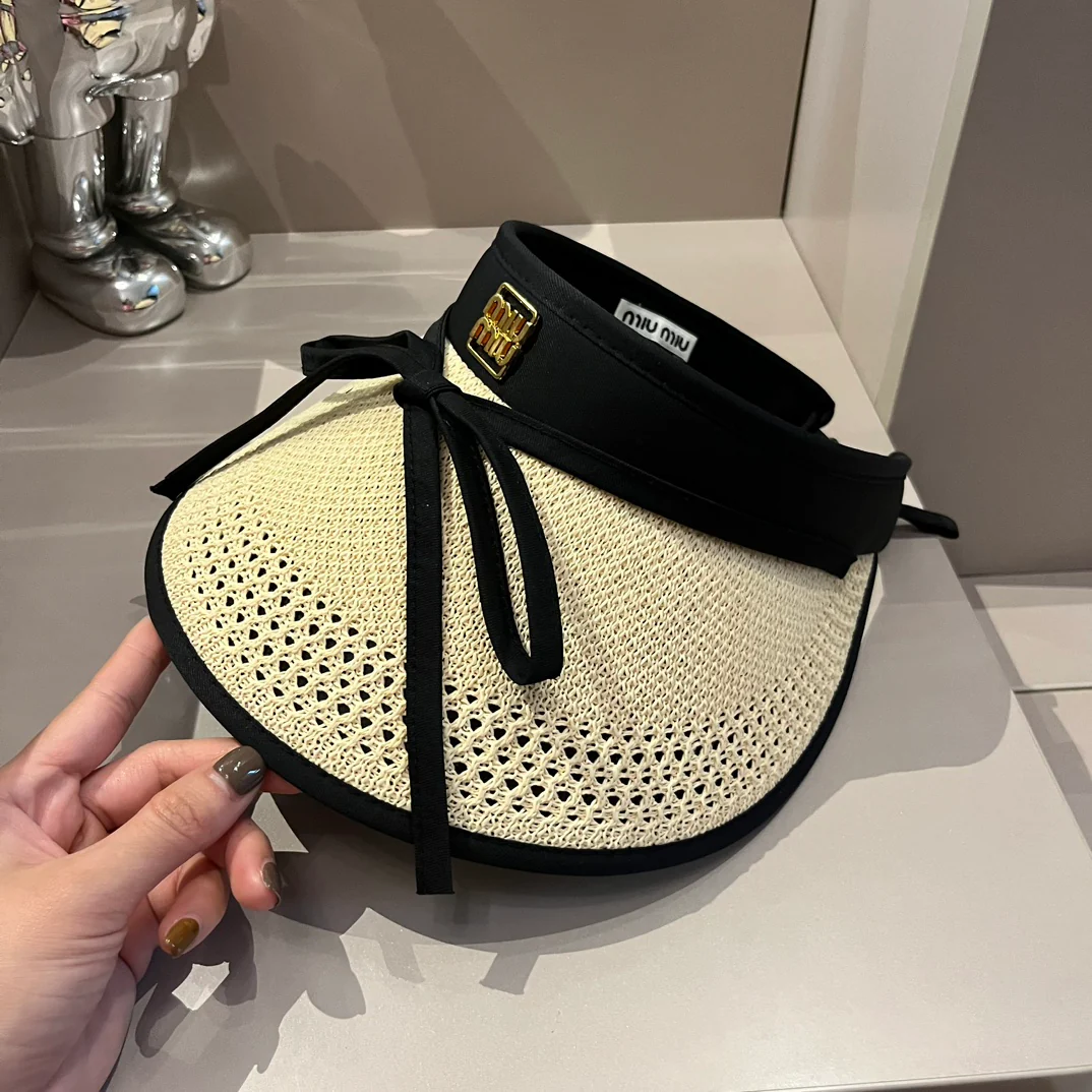 Miu Miu - Новая вязаная солнцезащитная шляпа на завязках - Белая