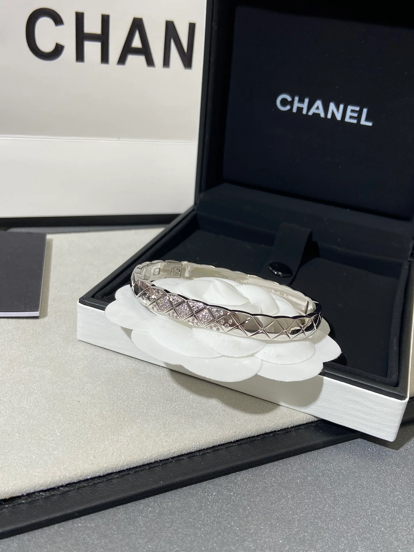 Браслет Chanel 105