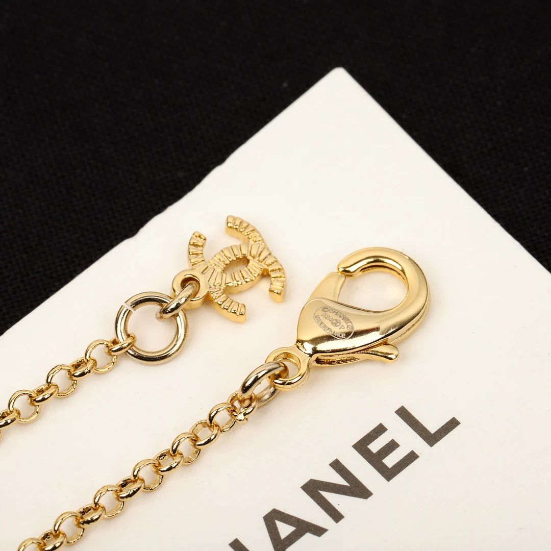 Колье Chanel 451