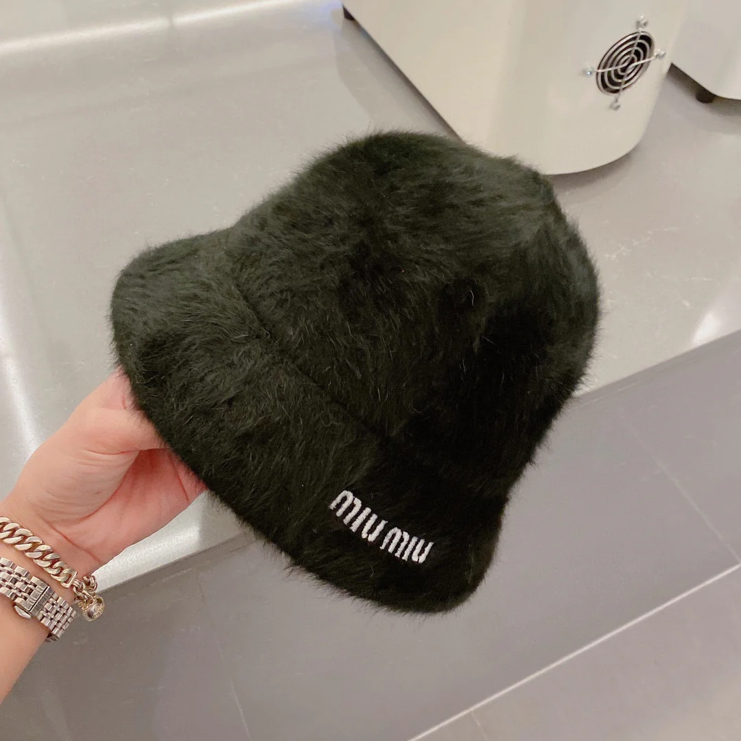 Miu Miu - Рыбацкая шляпа из кроличьего меха - Черная - 1