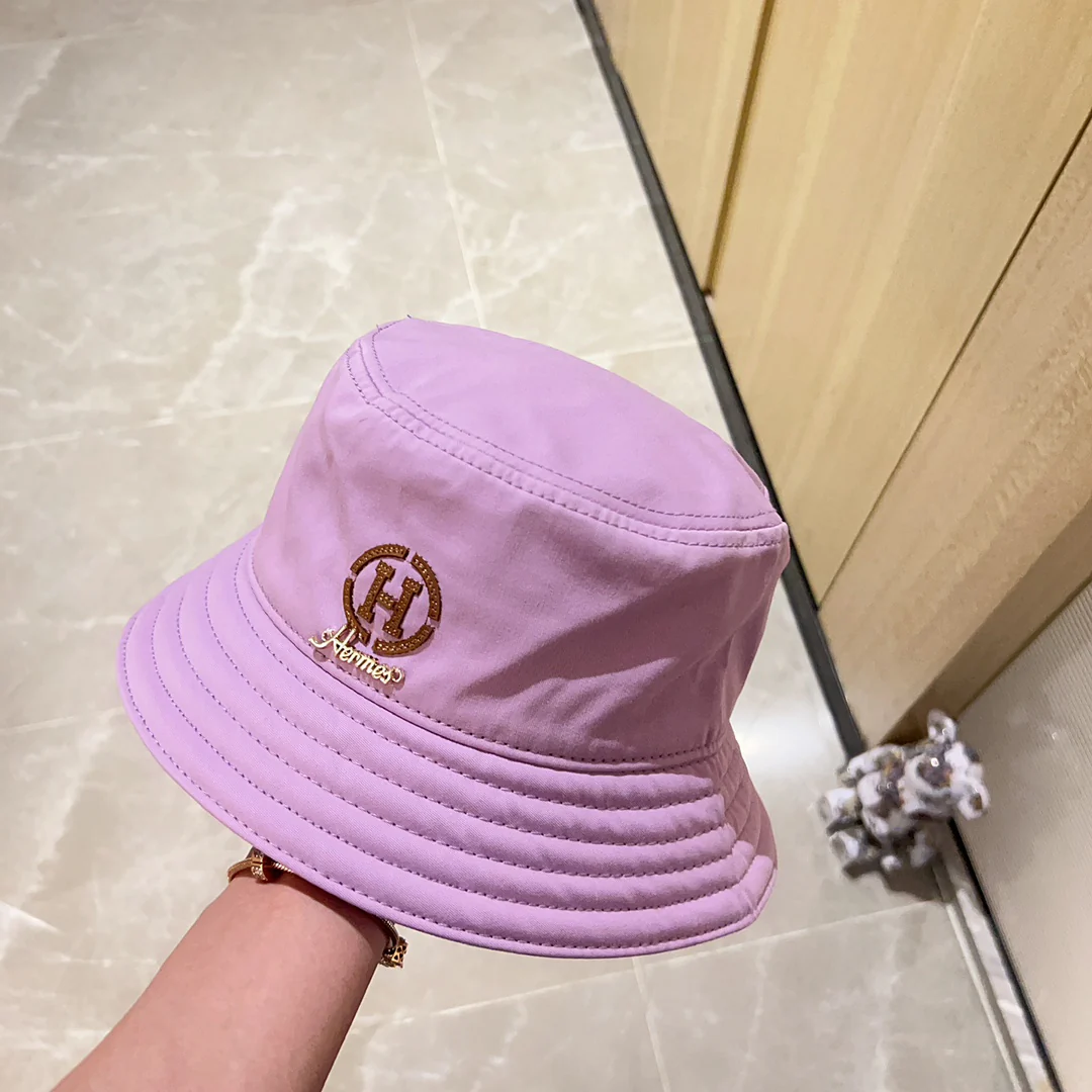 Новинка сезона весна/лето 2023 от Hermes - Панама - Фиолетовая