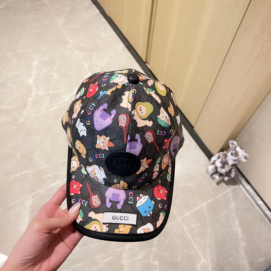 Новинка сезона весна/лето 2023 от Gucci - бейсболка с кожаной отделкой - черная