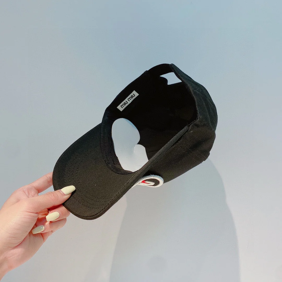 Бейсболка Miu Miu