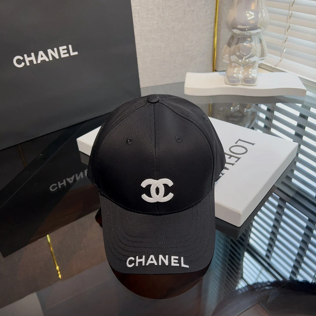 Классическая бейсболка Chanel - черная