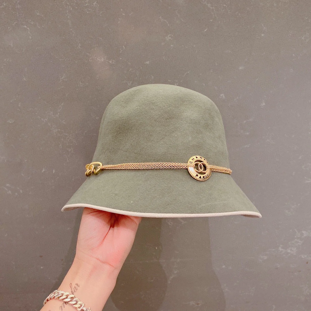 Шерстяная шляпа-цепочка Chanel - серая