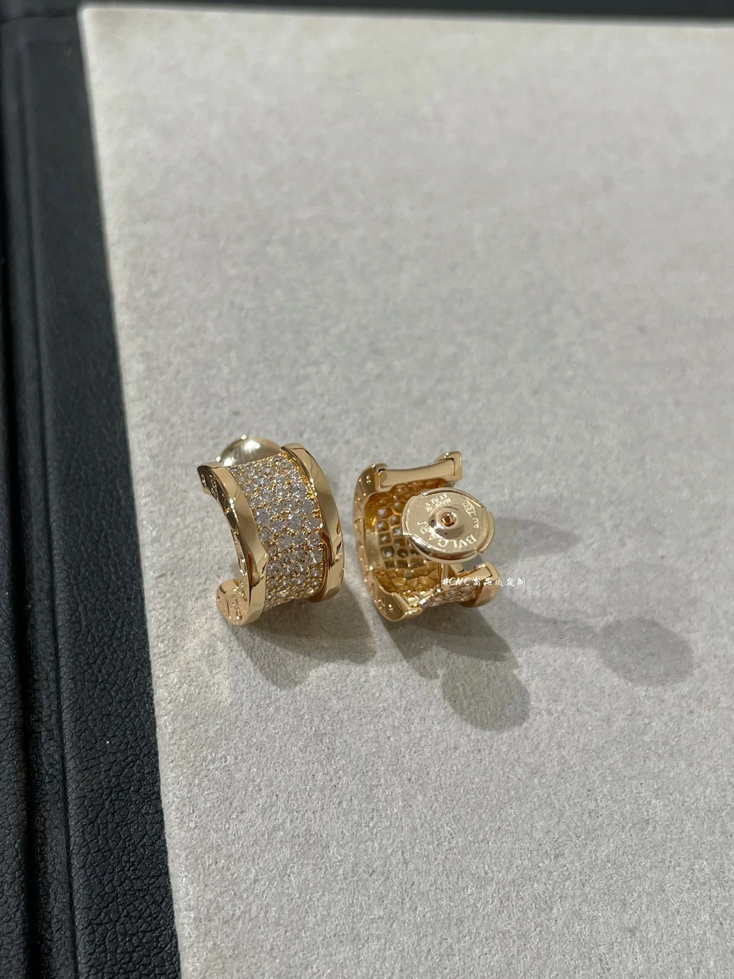 Серьги Bvlgari 015