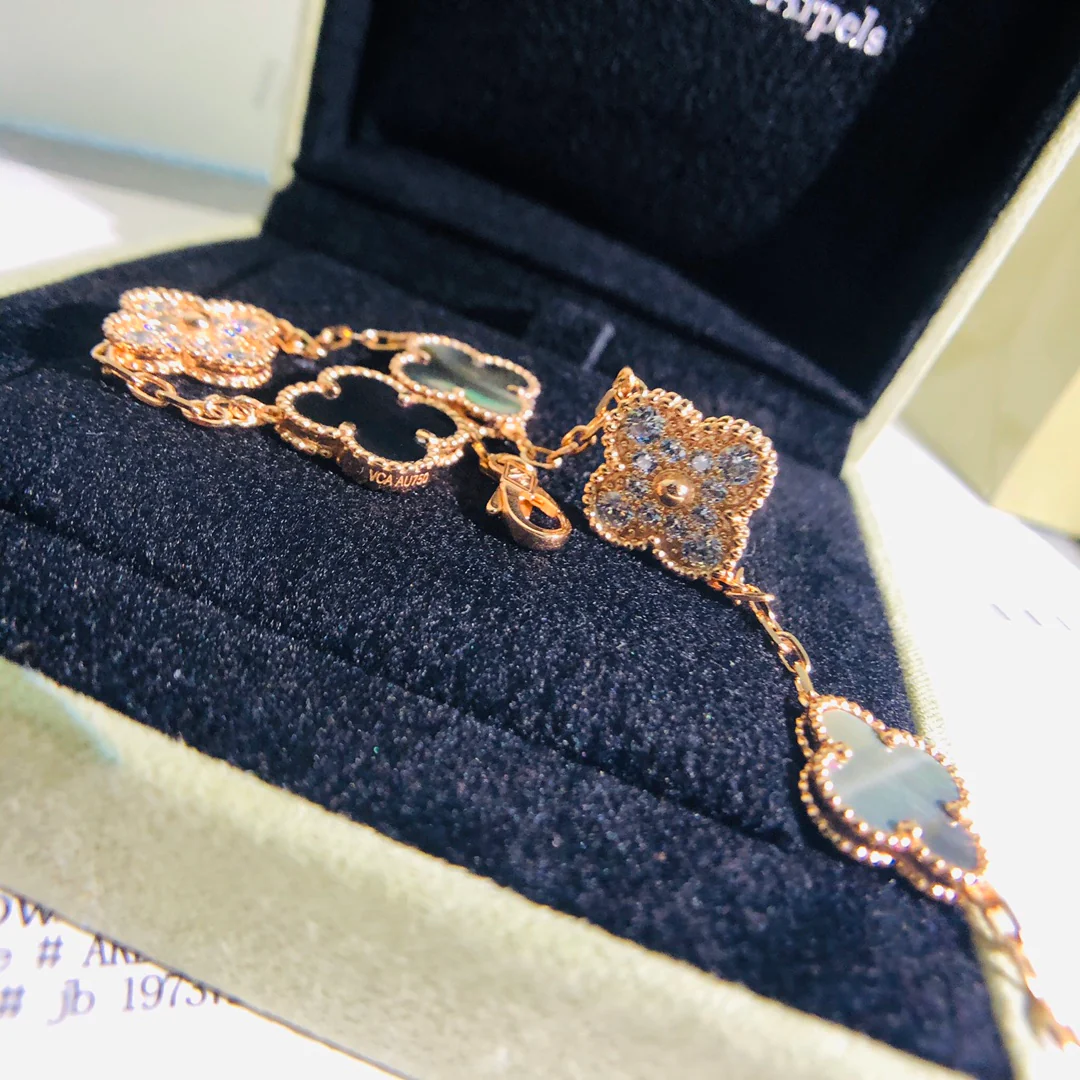 Браслет VCA - 5