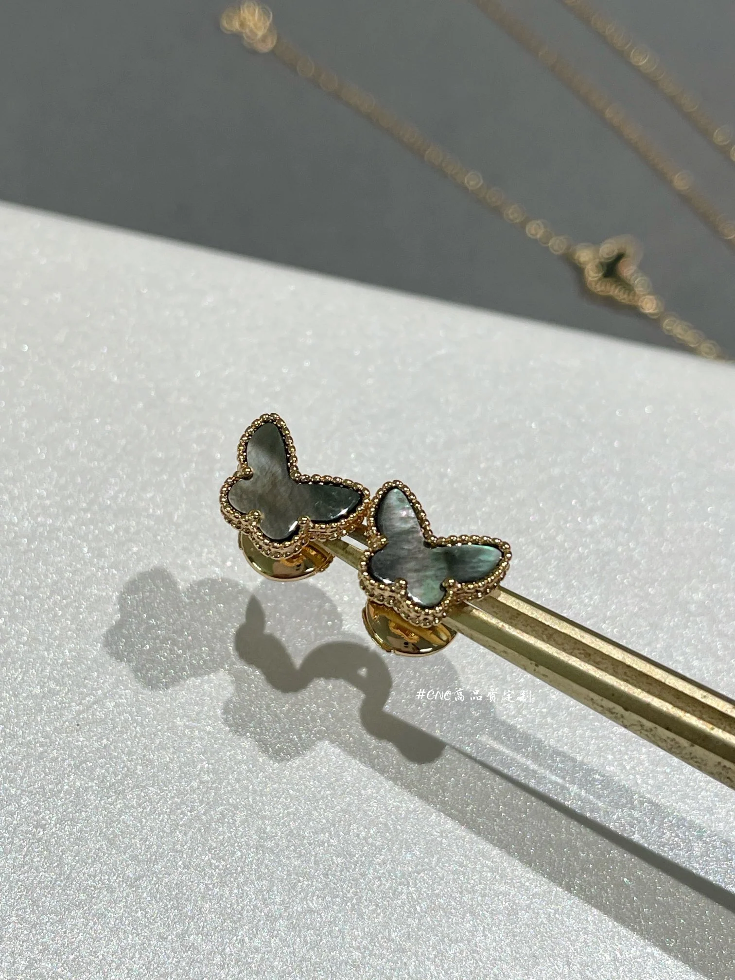 Серьги VCA 020