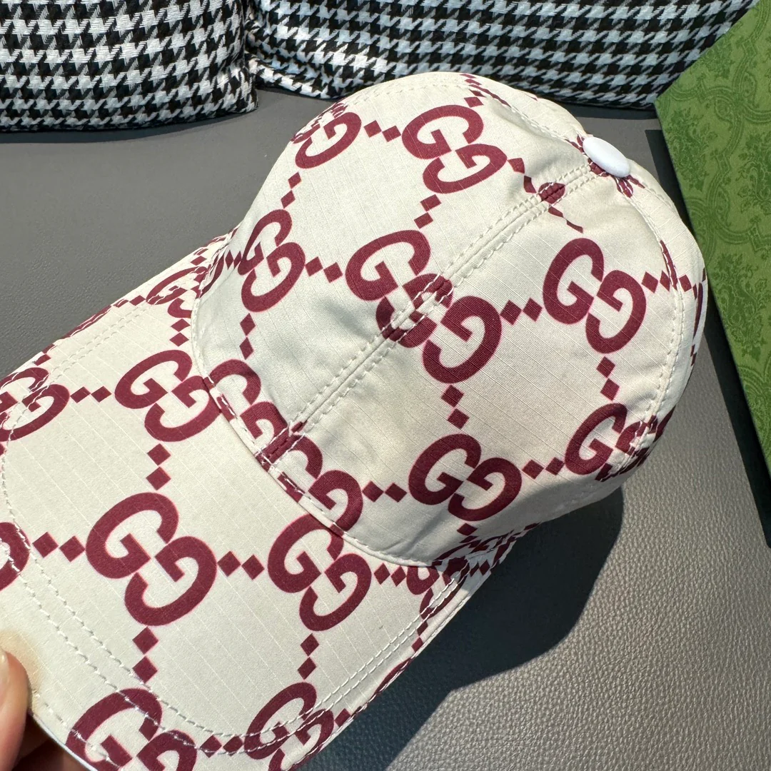 Gucci - Новая бейсболка из парусины с двойной буквой G - Белая