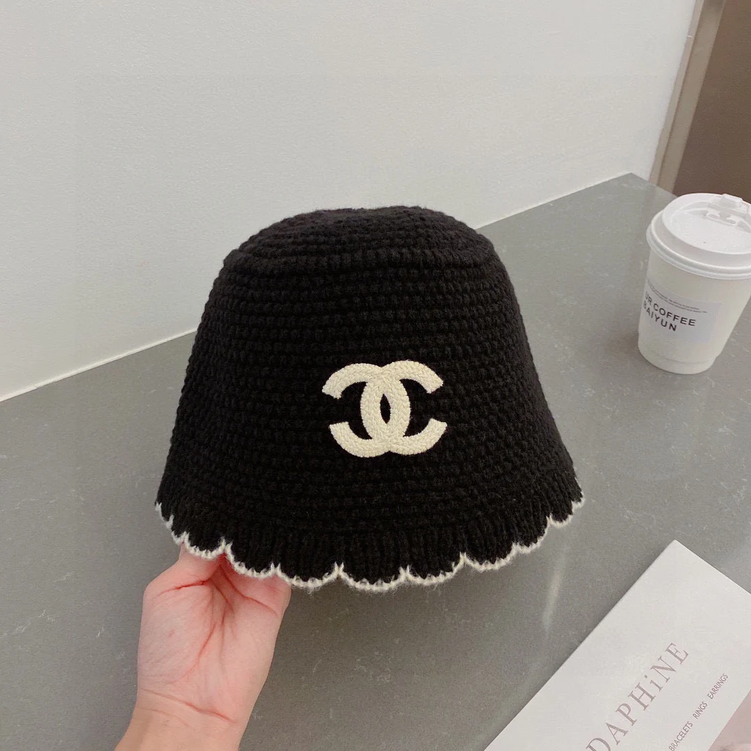 Chanel - Вязаная рыбацкая шапка - 1