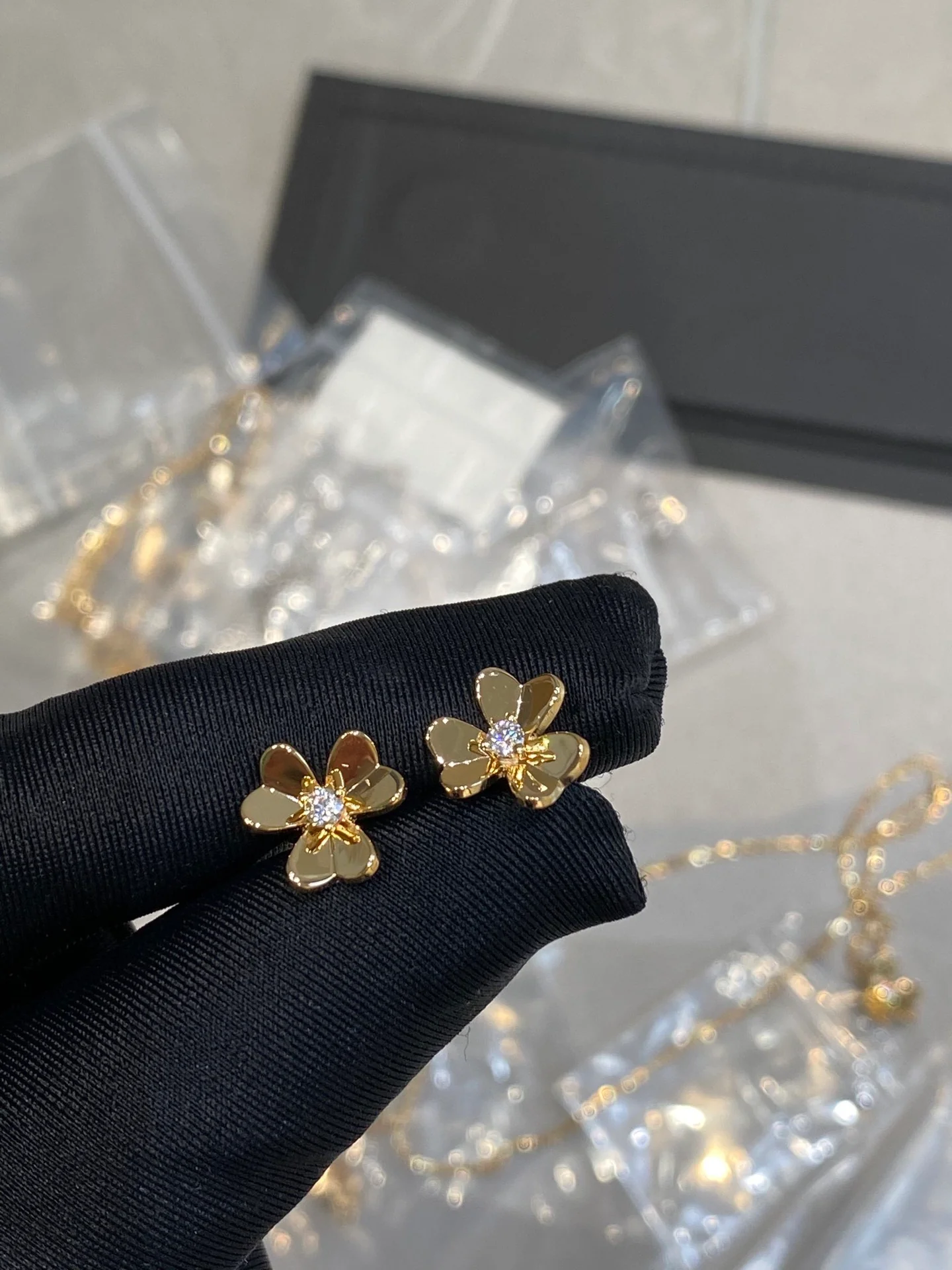 Браслет-колье и серьги VCA Clover - 2 шт.