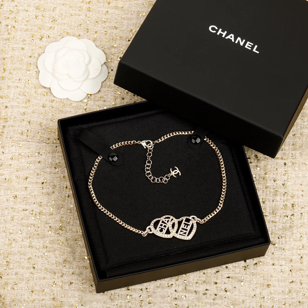 Chanel - Колье 393