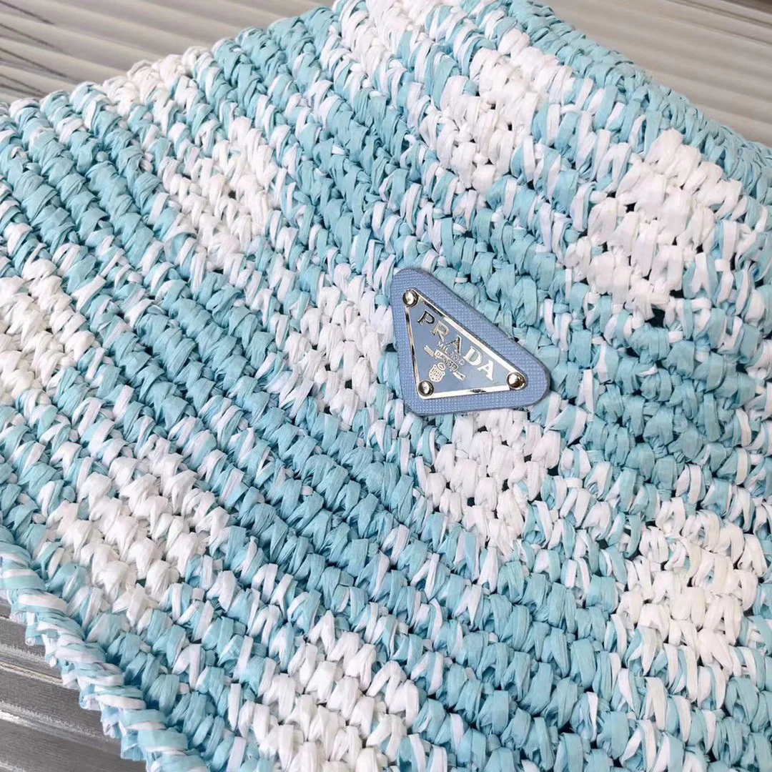 Новинки Prada весна/лето 2023 - Соломенная шляпа - Соломенная рыбацкая шляпа - Синяя