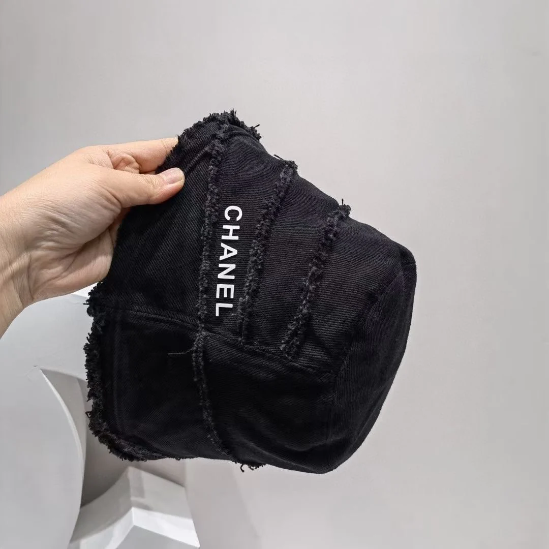 Новинка сезона весна/лето 2022 от Chanel - Рыбацкая шляпа