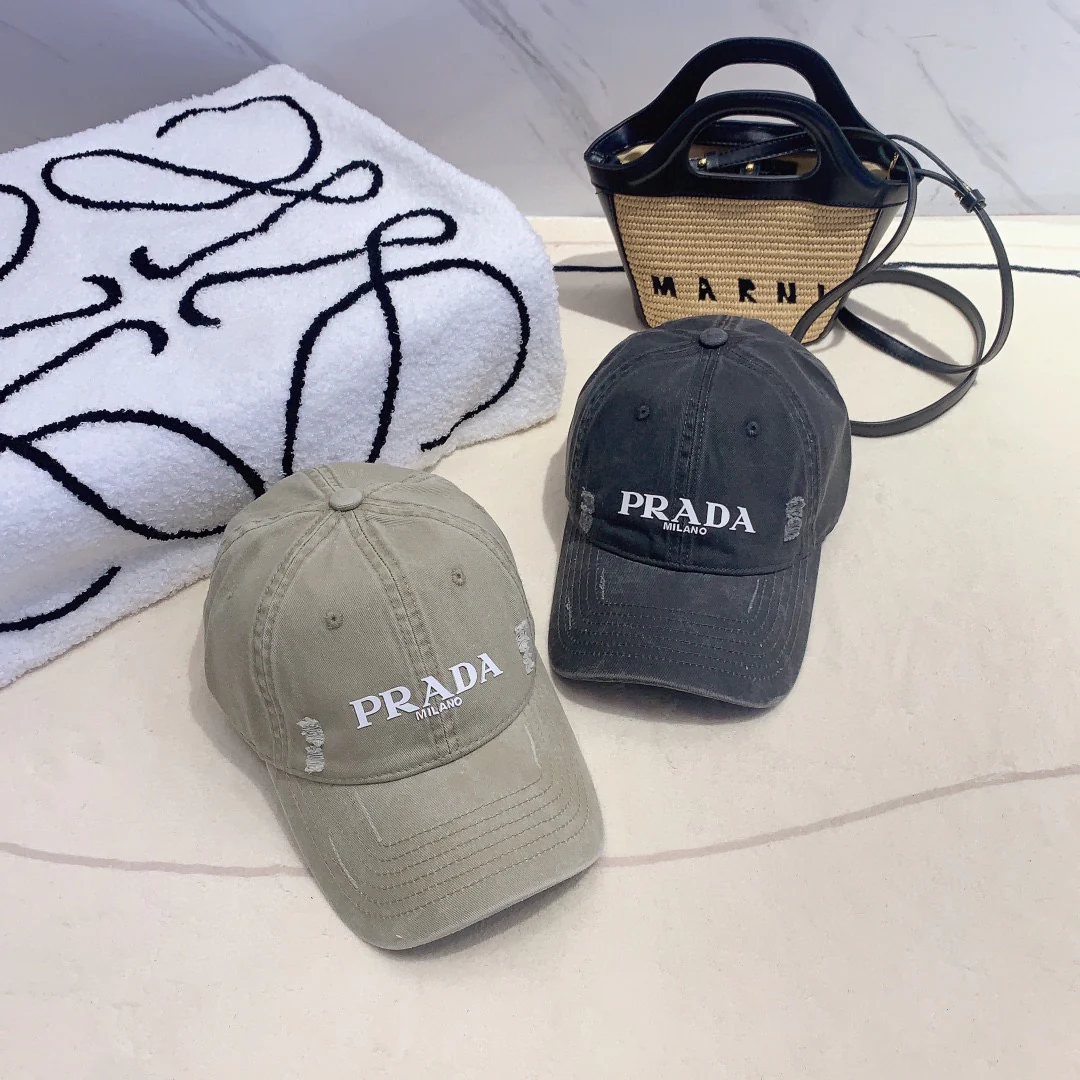 Бейсболка Prada - 1