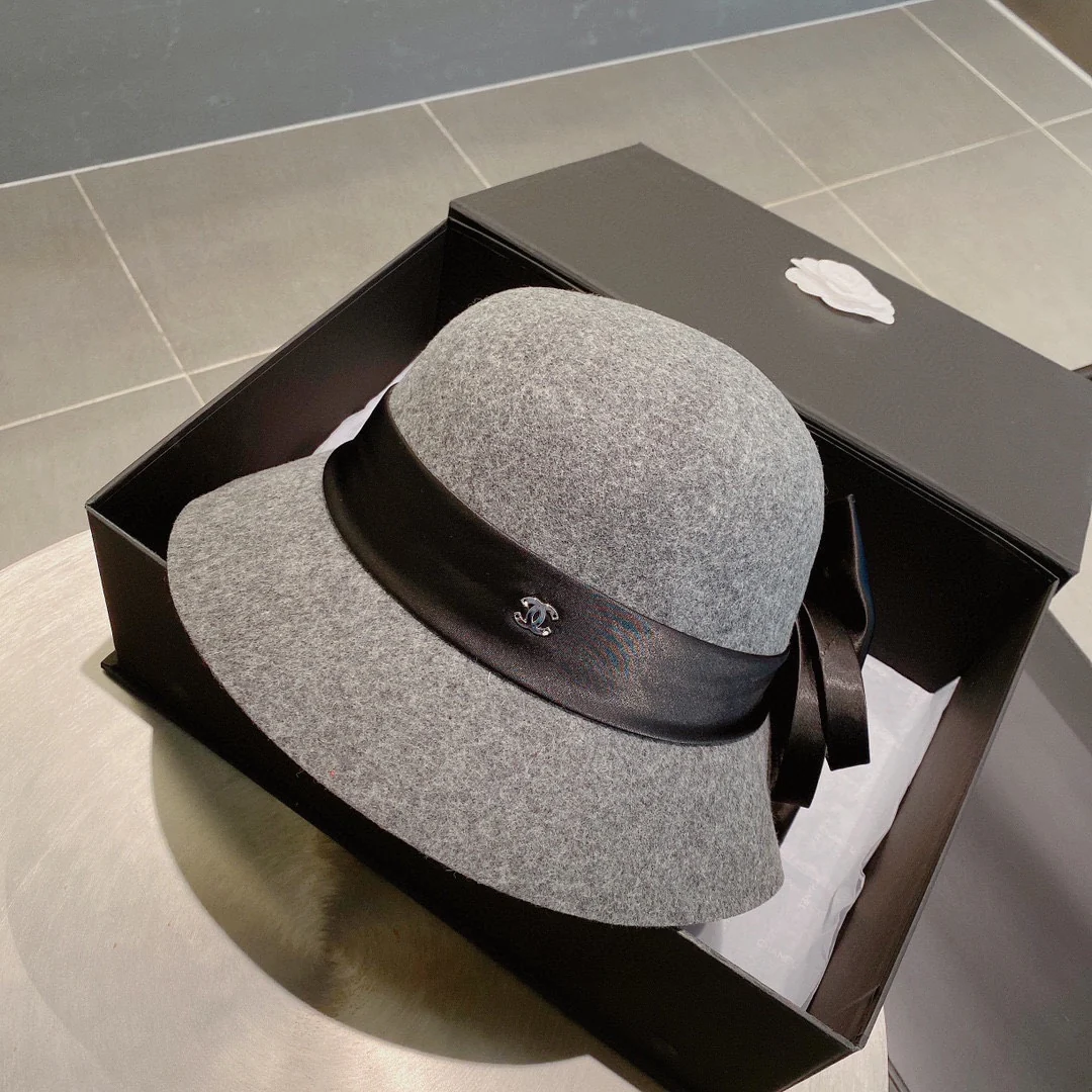 Шерстяная шляпа Chanel - серая - 1