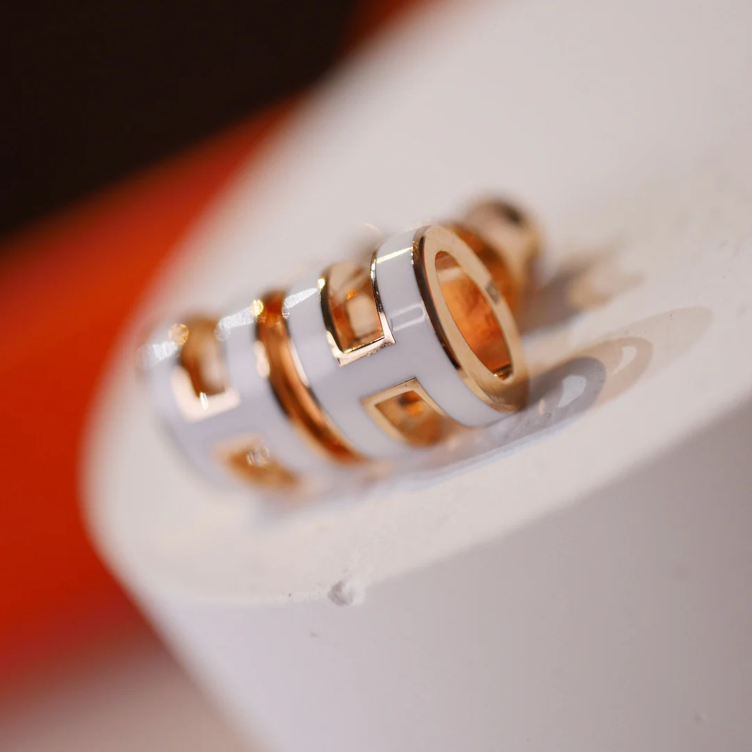 Серьги и гвоздики Hermes