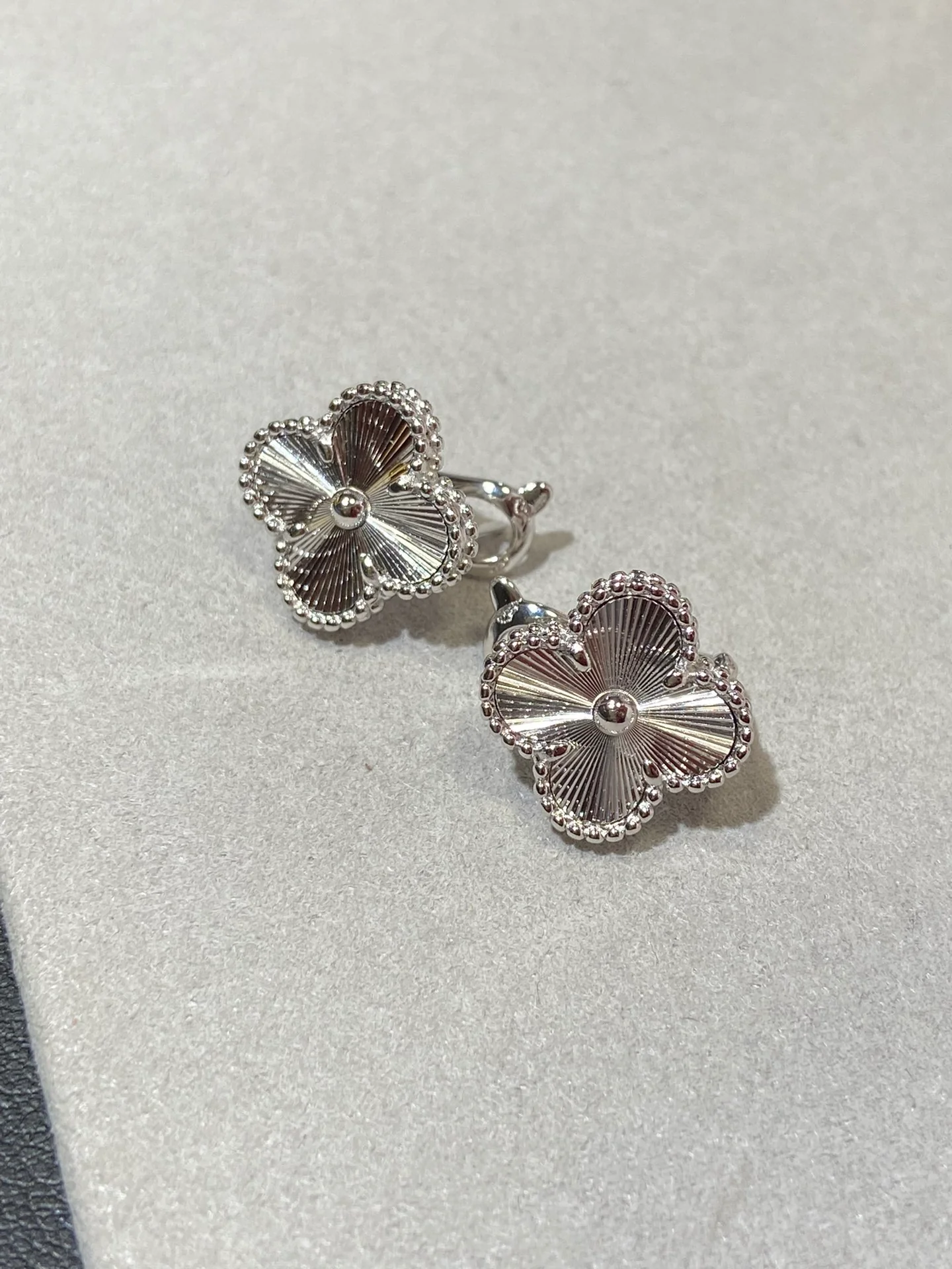 Серьги VCA 041