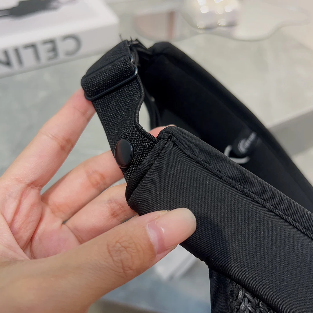 Новинка лета 2023 от Miu Miu - Соломенная шляпа-козырек - Солнцезащитная шляпа - Черная