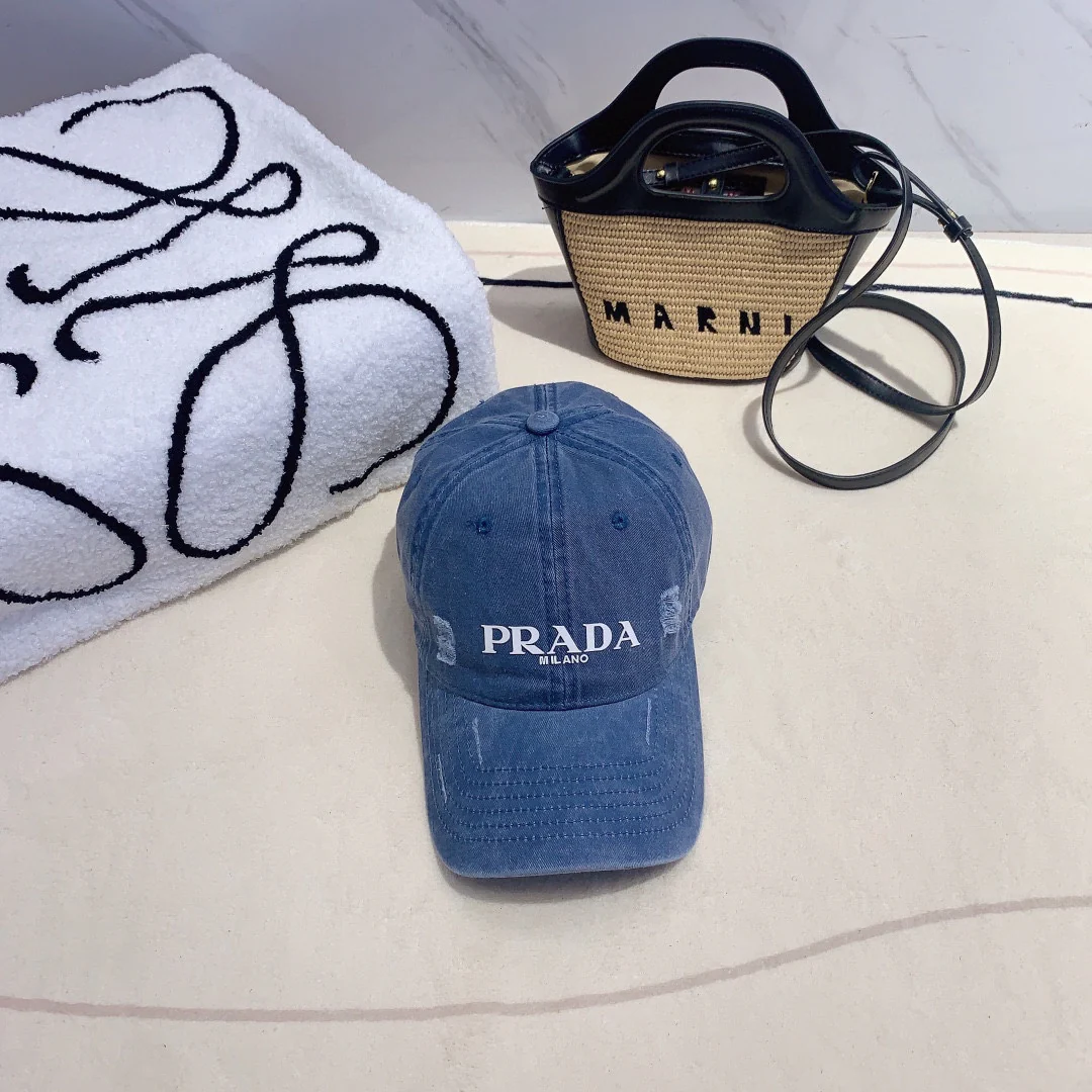 Бейсболка Prada - 1