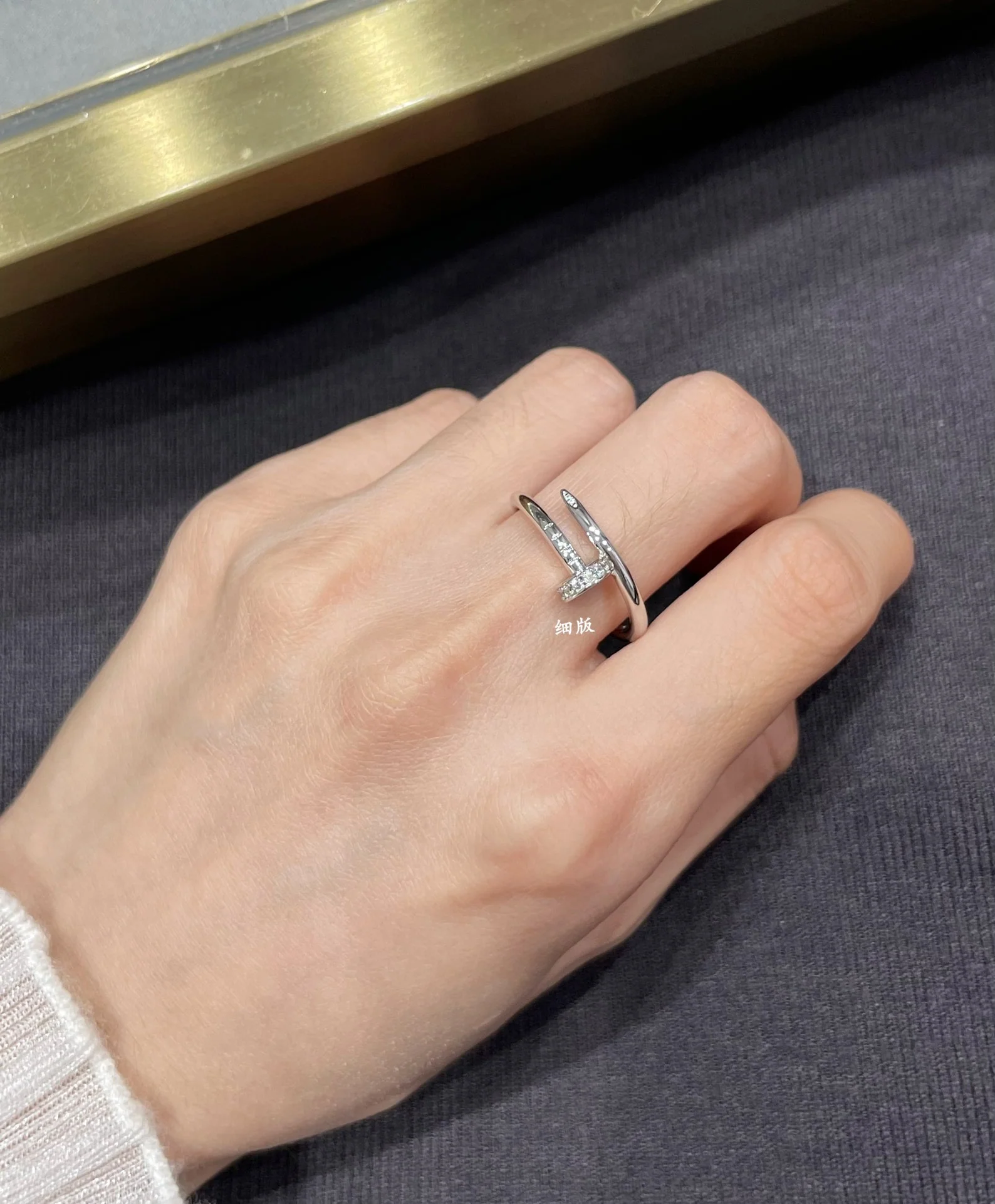 Кольцо Cartier 025