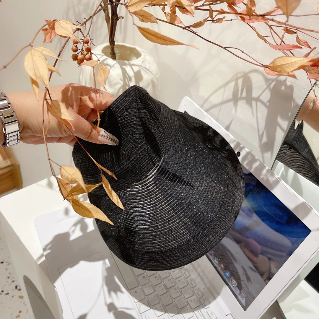 Шляпа от солнца Gucci из ледяного шелка