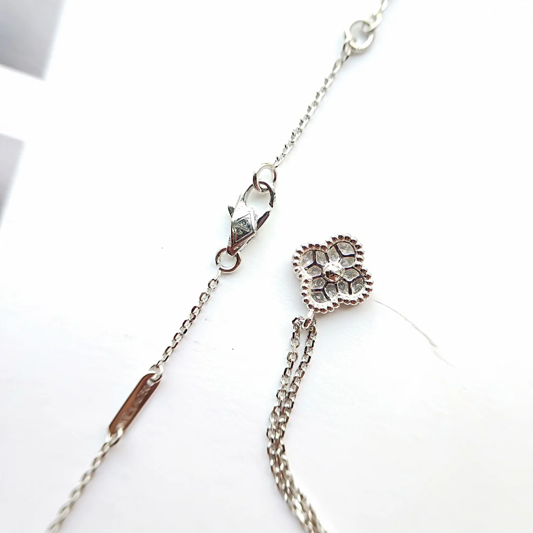 Ван Веккьо - Колье 141