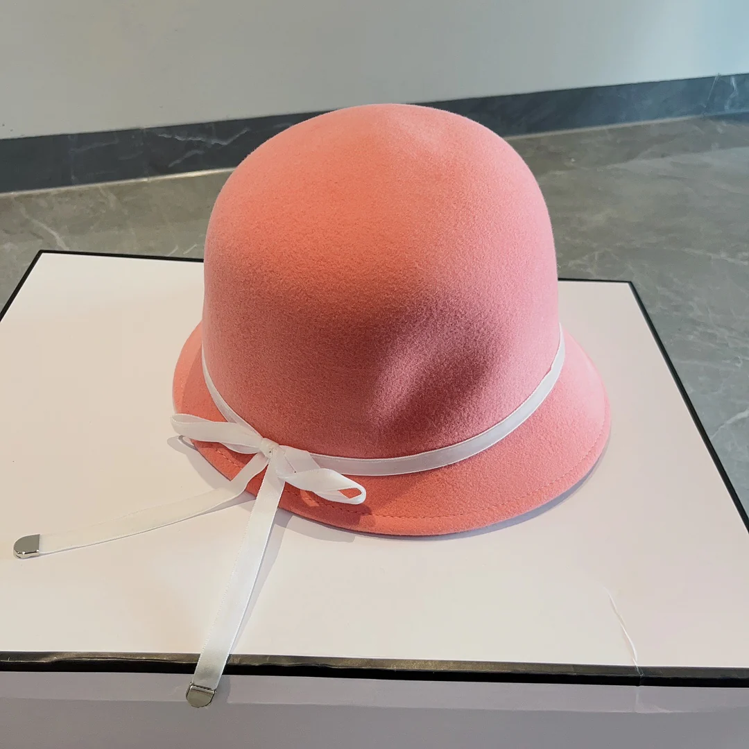 Chanel - Элегантная шерстяная панама неправильной формы - Розовая