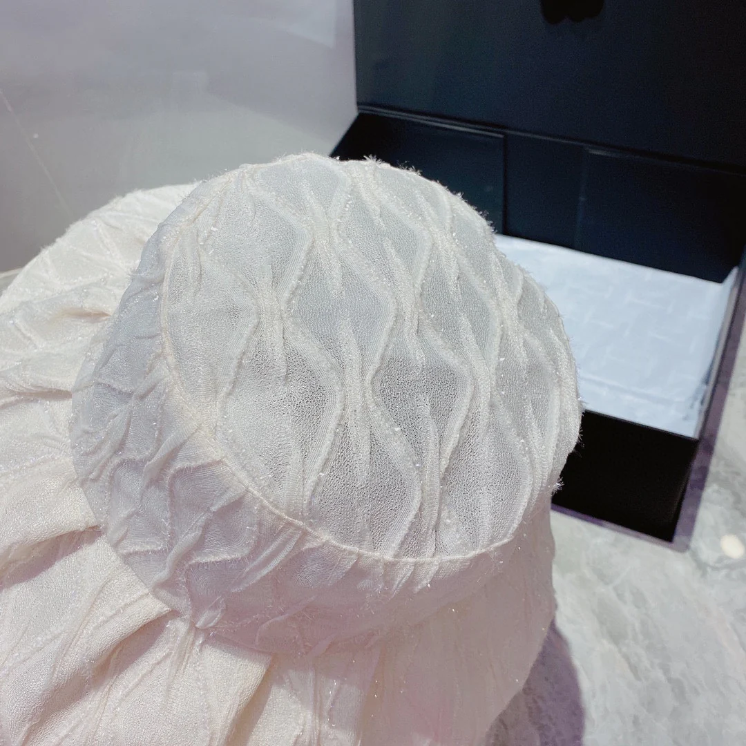 Celine - Шляпа от солнца с оборками