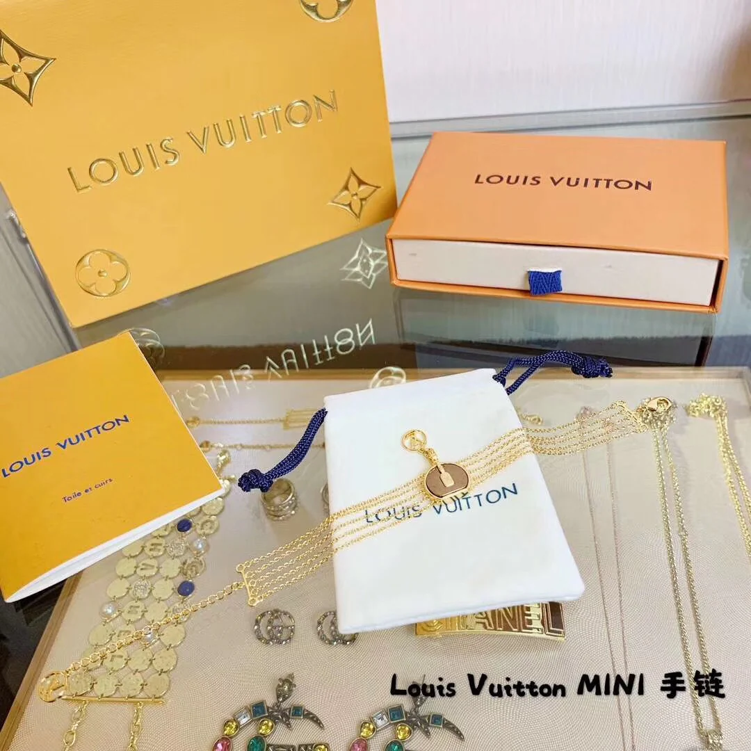 Браслет LV - 6