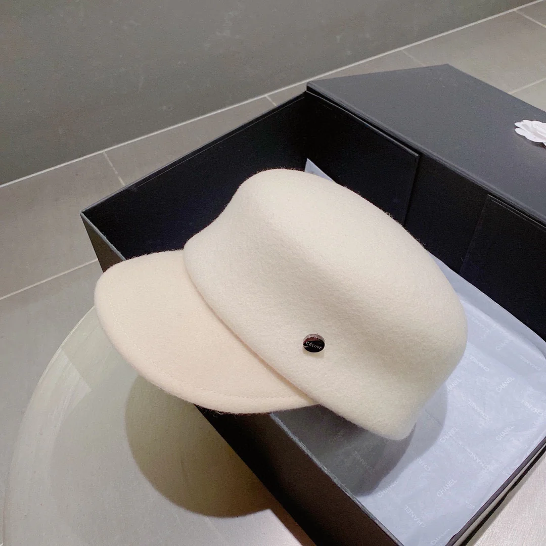 Шерстяная бейсболка Celine - белая